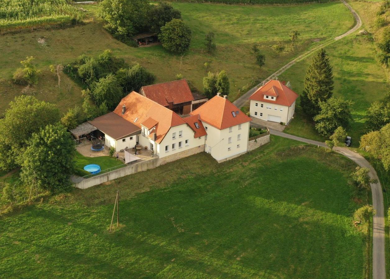Ferienwohnungen Finkengrund Bueren  Bagian luar foto